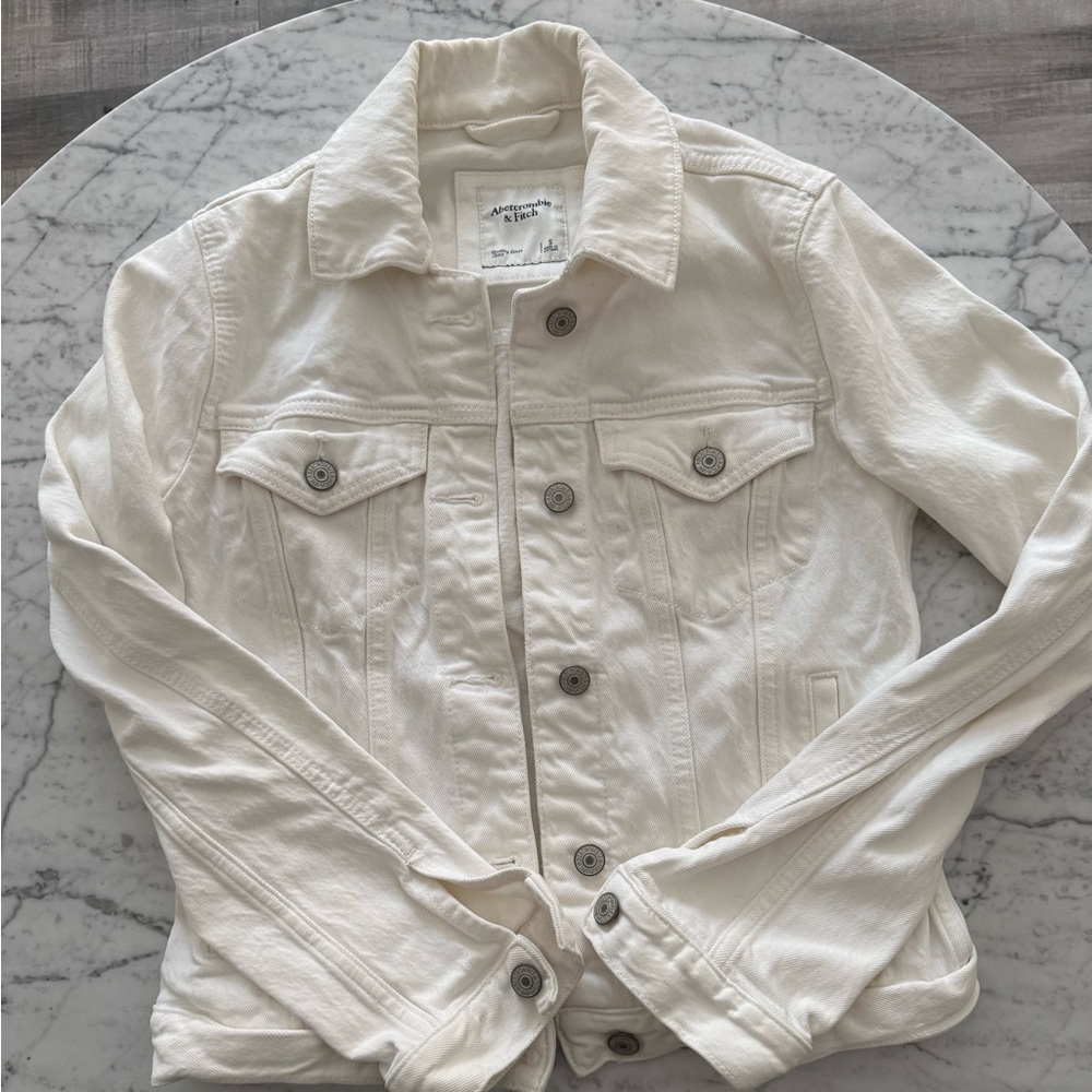 Abercrombie & Fitch off White Jean Jacket
